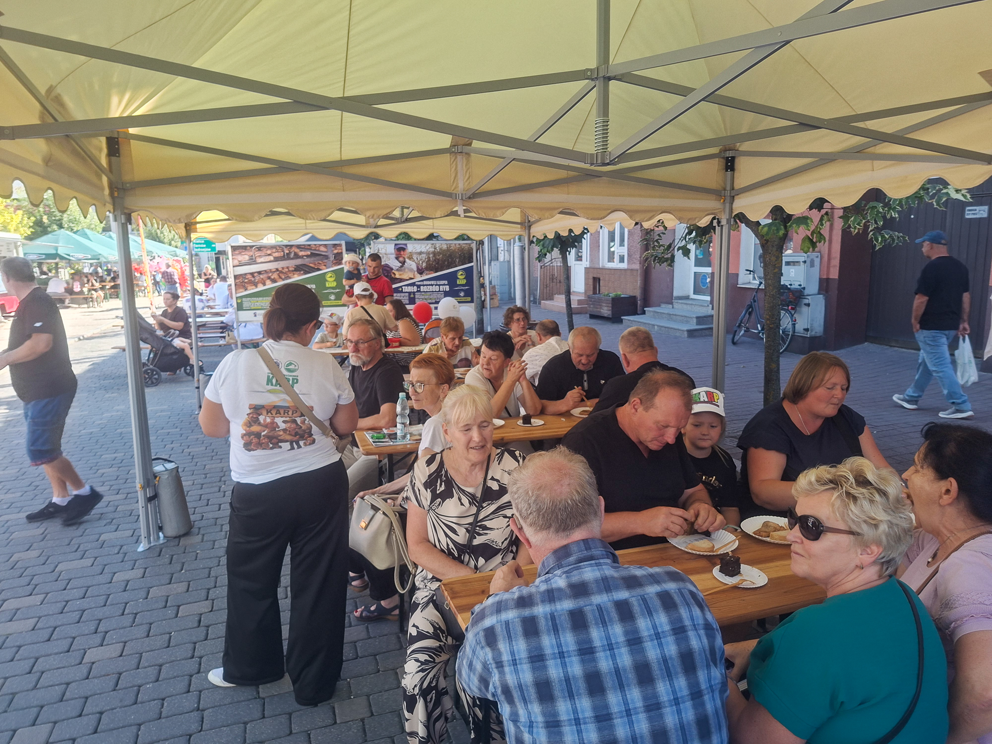 Karp na święcie plonów – Dożynki Powiatu Kieleckiego w Chmielniku